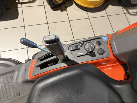 Husqvarna RC 320 TS AWD mit 112cm Mähdeck