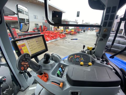 New Holland T7.190 Auto Command SideWinder II (Stage V)