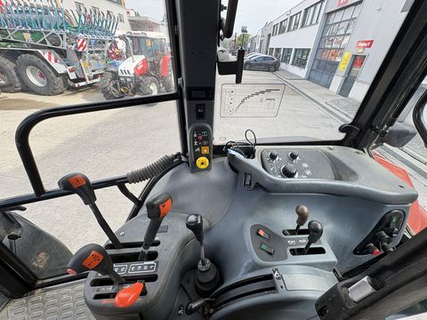 New Holland TS100