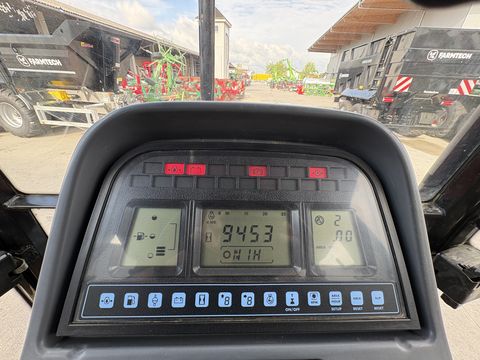 New Holland TS100
