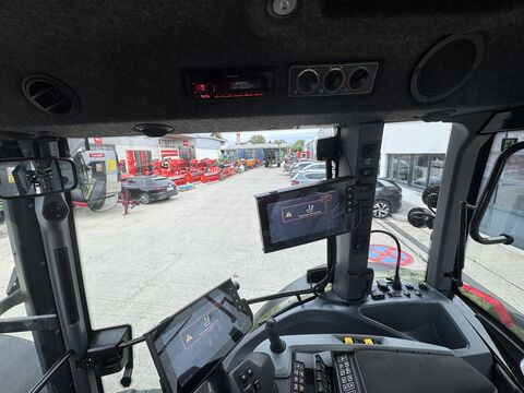 Valtra G135