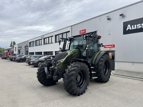 Valtra G135