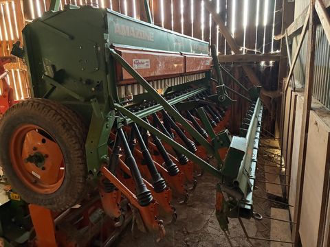 Amazone KX 3000 + D8-30 Super