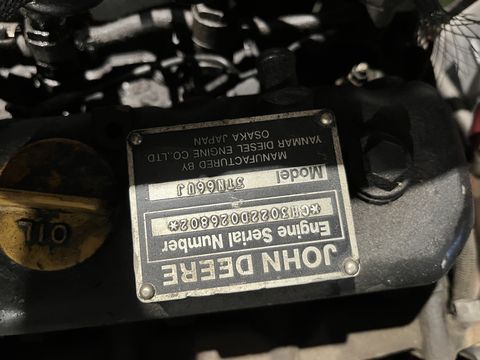 John Deere 332 mit Schneeschild 3 Zylinder Diesel