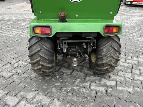 John Deere 332 mit Schneeschild 3 Zylinder Diesel