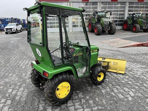 John Deere 332 mit Schneeschild 3 Zylinder Diesel