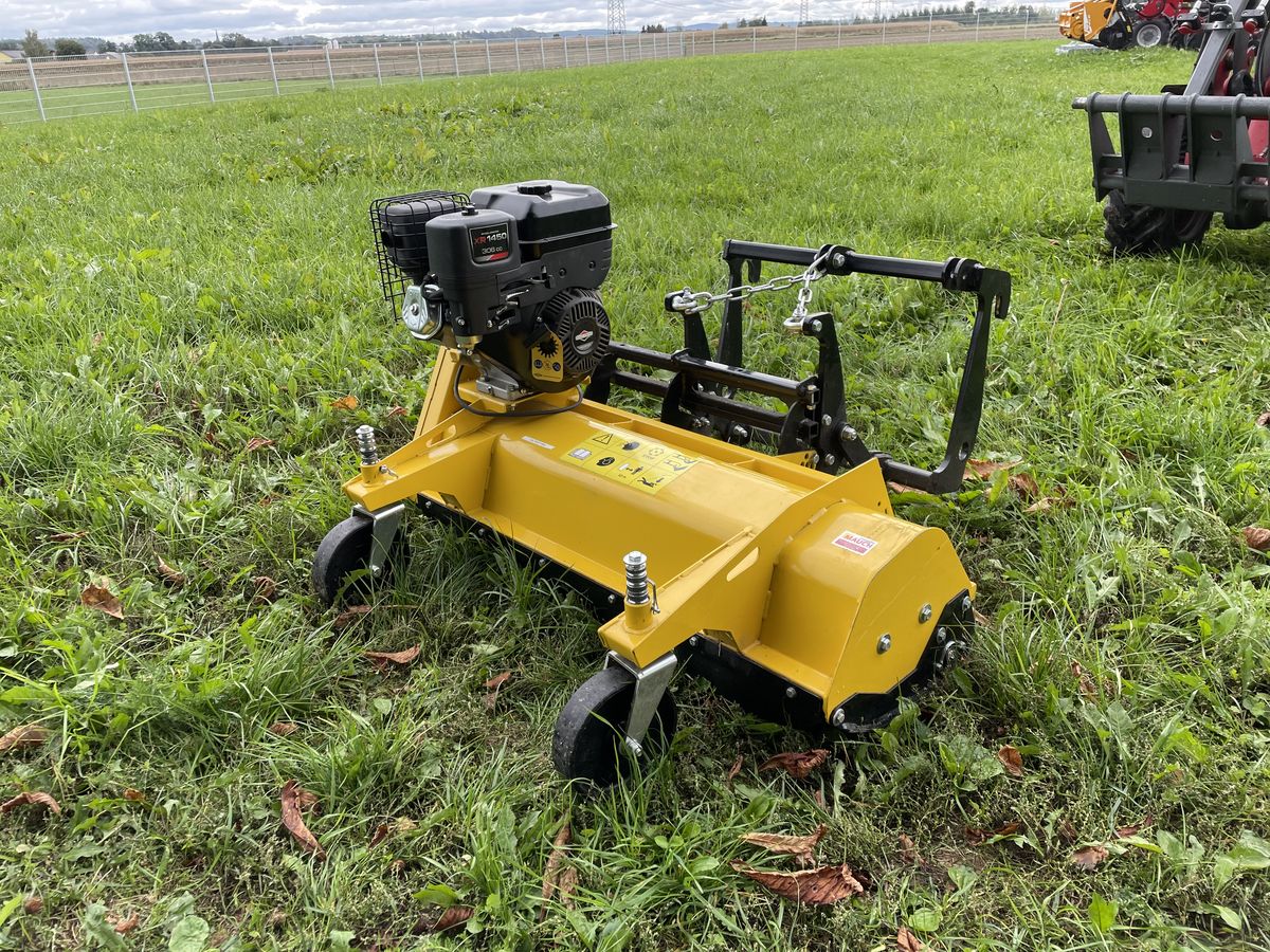 Mauch HoftracMulcher für kleine Hoflader MAUCH Gesellschaft m.b.H