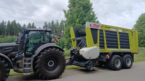 Fliegl Cargos 8300