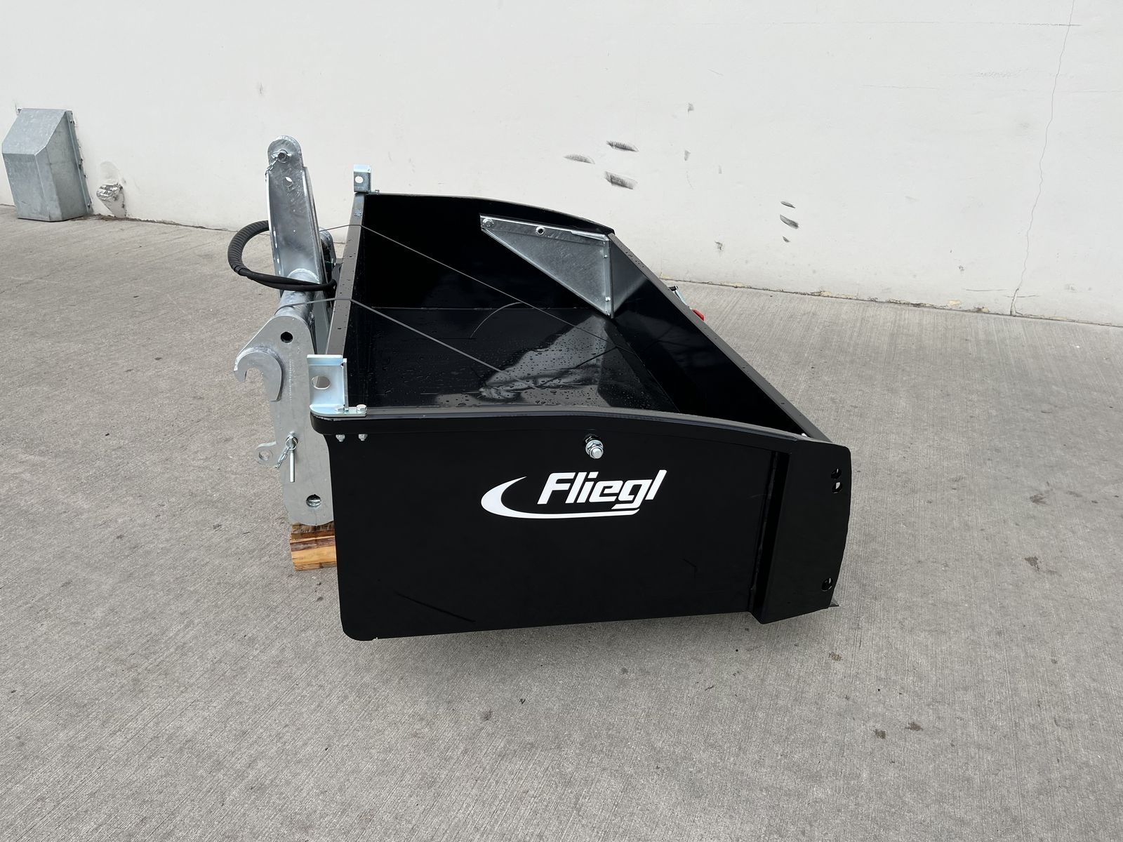 Fliegl Gigant 240cm Kippmulde / Heckschaufel 2