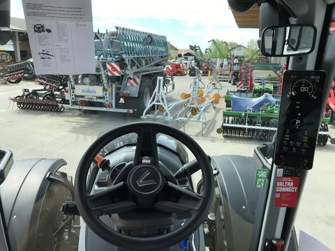 Valtra N135