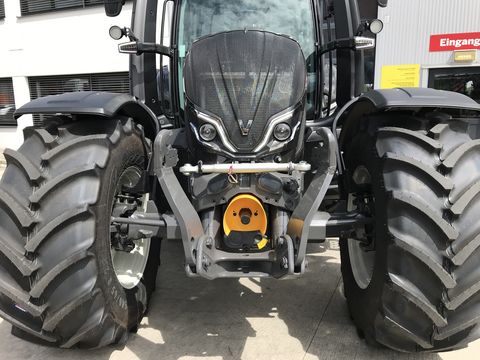 Valtra N135