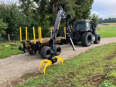 Kesla 114H mit 305T Kran