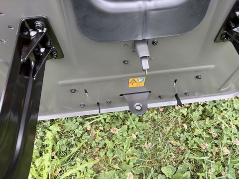 Husqvarna TC 220T - 20PS 2 Zylinder NEUMASCHINE