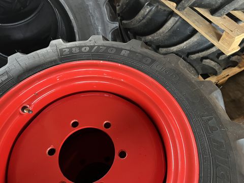 Michelin Kompletträder zu Fendt 200P