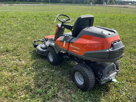 Husqvarna Rider 418TsX AWD 112cm & Schneeschild