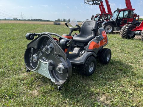 Husqvarna Rider 418TsX AWD 112cm & Schneeschild