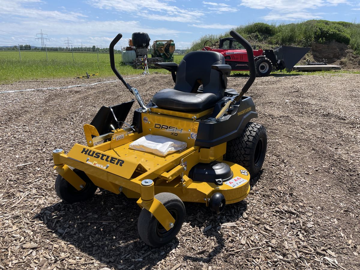 Hustler Dash XD 48 z 122 cm NOVIM STROJEM
