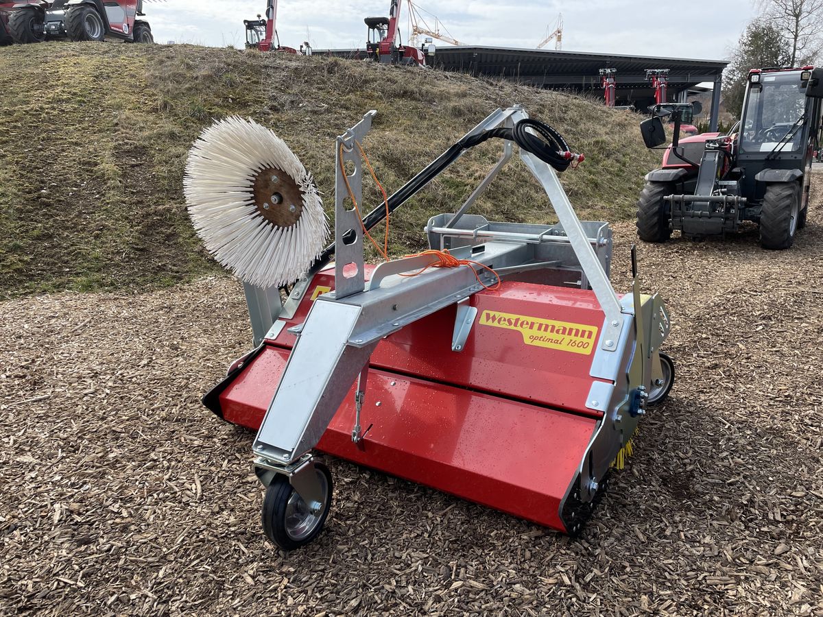 Westermann Optimal 1600 mm Euro Sweeper / Weidemann