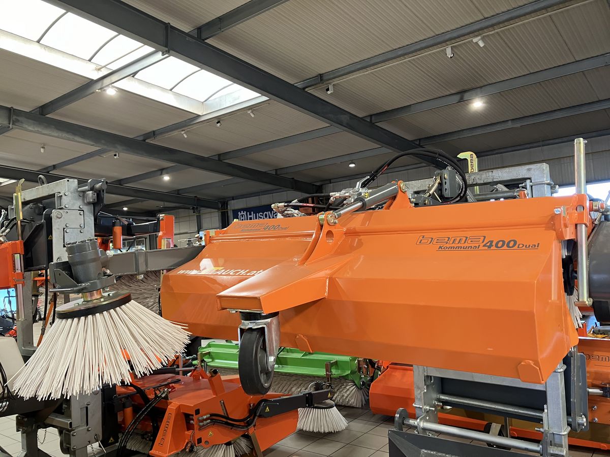 Komunalni pometalnik Bema 400