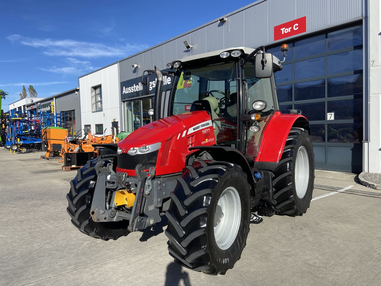 Massey Ferguson MF 5611 Dyna-4 Essential
