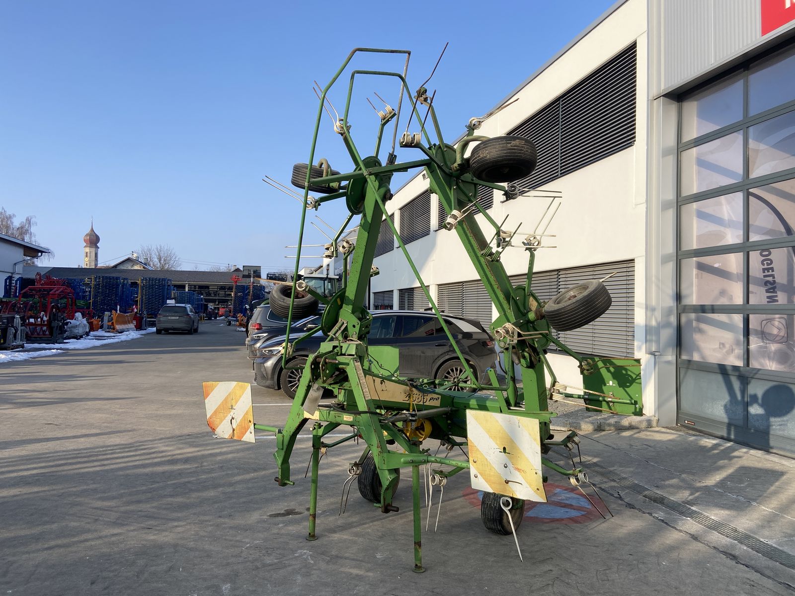 Mașină de întors fân Stoll Z685