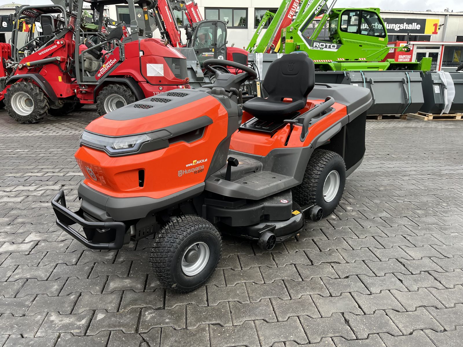 Husqvarna TC 220T - NEU - Entleerungshilfe am Korb