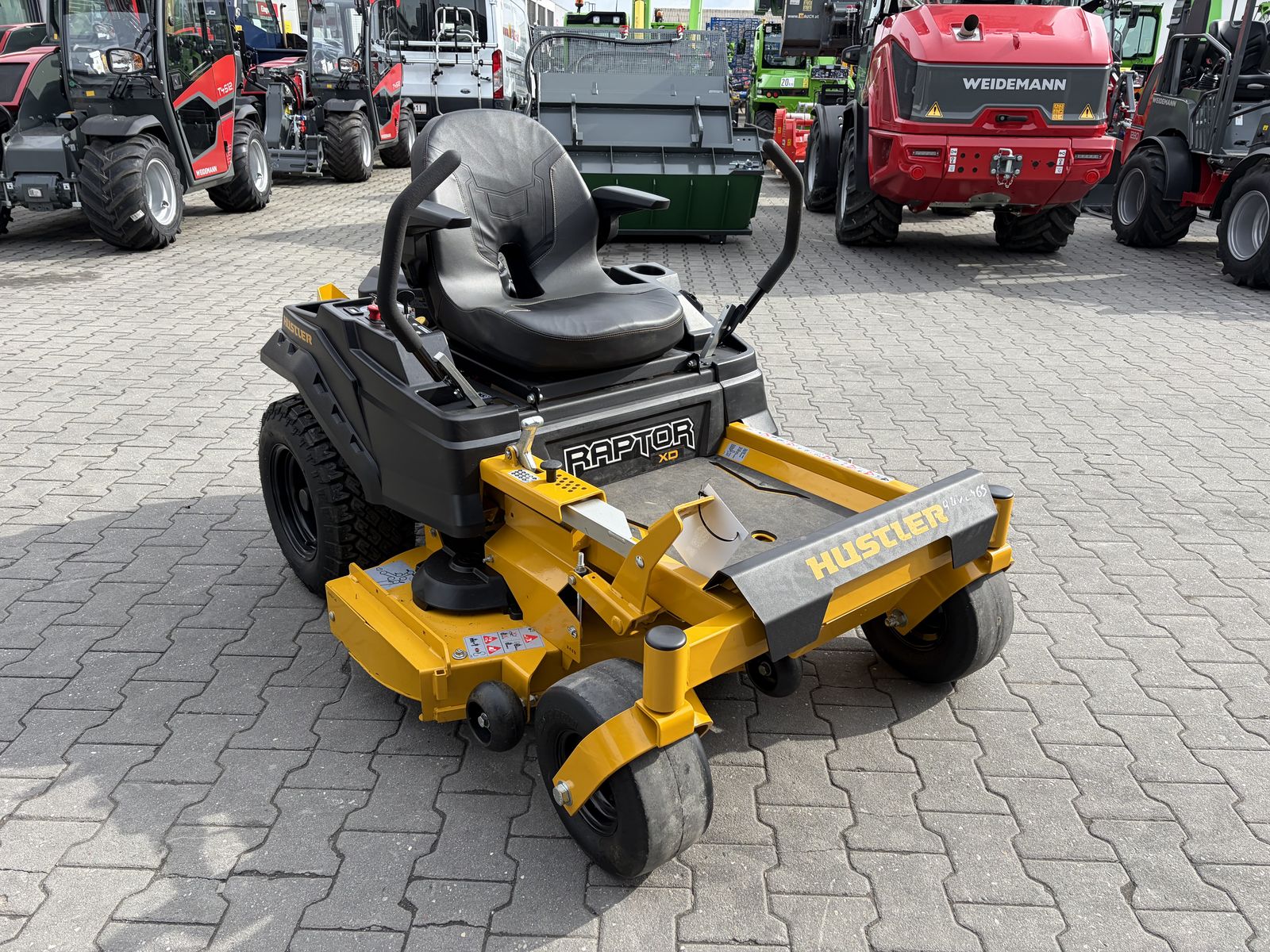 Hustler Raptor XD 48" 122cm SD Mulcher  / Seitenausw