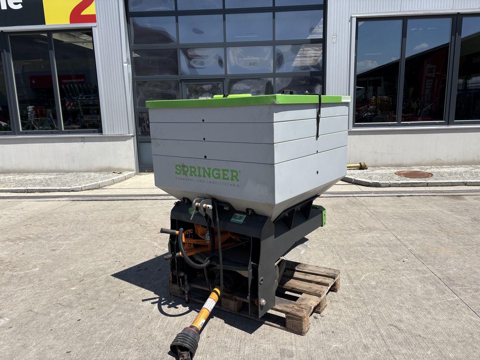 Springer ESC 640 Salzstreuer