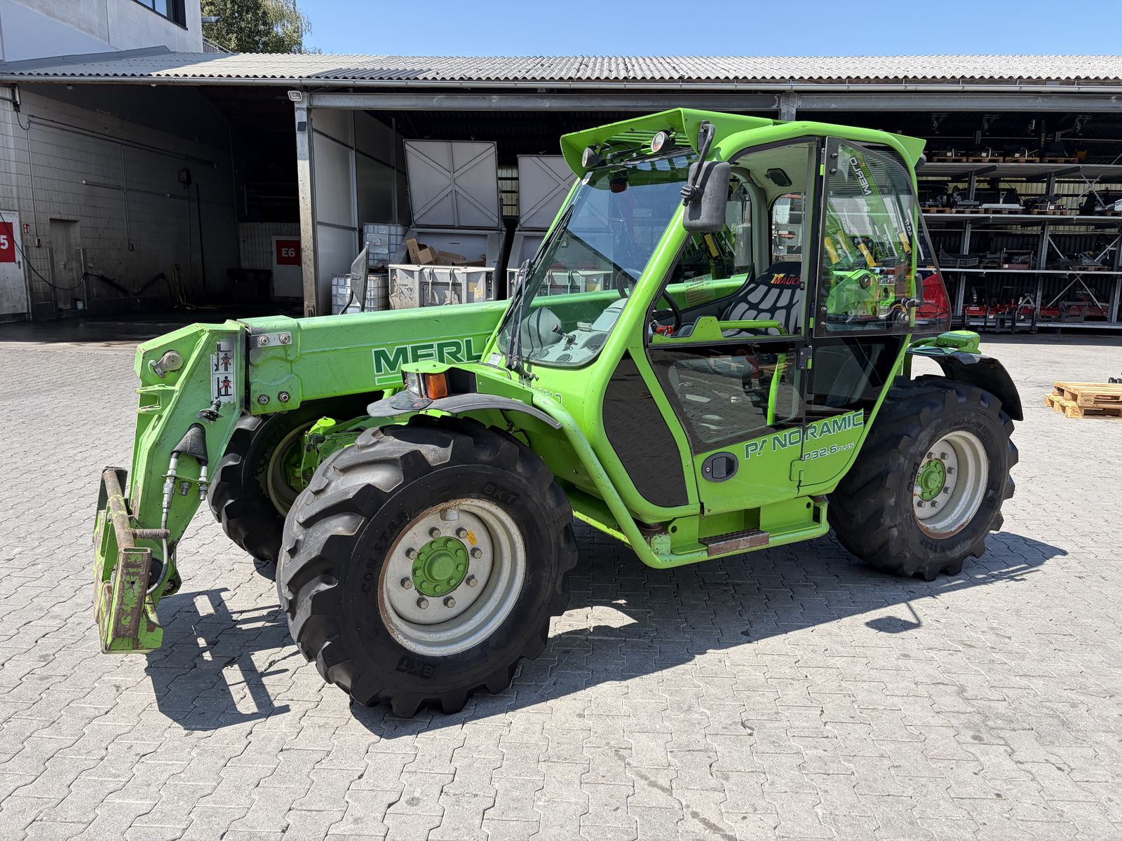 Merlo 32.6 Plus 40/km in certifikat o homologaciji, skupna višina 2,0 m