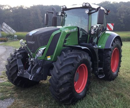 Fendt 828 Vario Profi+