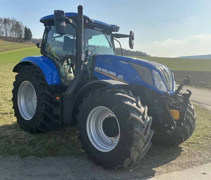 New Holland T6.180 Auto Command SideWinder II (Stage V)  2