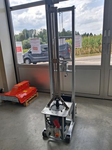 Sonstige POL Spaltenmixer, 10PS Motor, Fahrbar, verzinkte