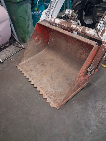 Frontladerschaufel 1,2m für Steyr Frontlader
