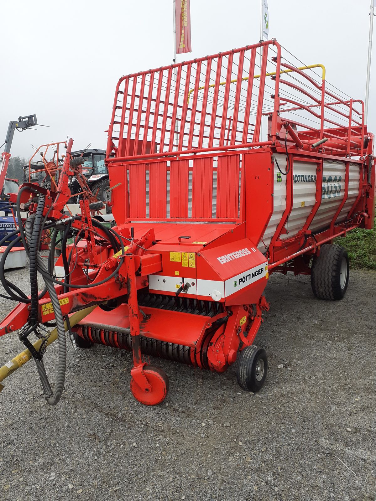 Pöttinger ERNTEBOSS  II, 28m3, 31 Messer, WWGW, 3 Dosierwa 2