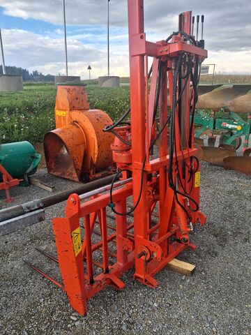 Kuhn Kuhn Siloblockschneider B1201 mit Hubgerüst, hyd