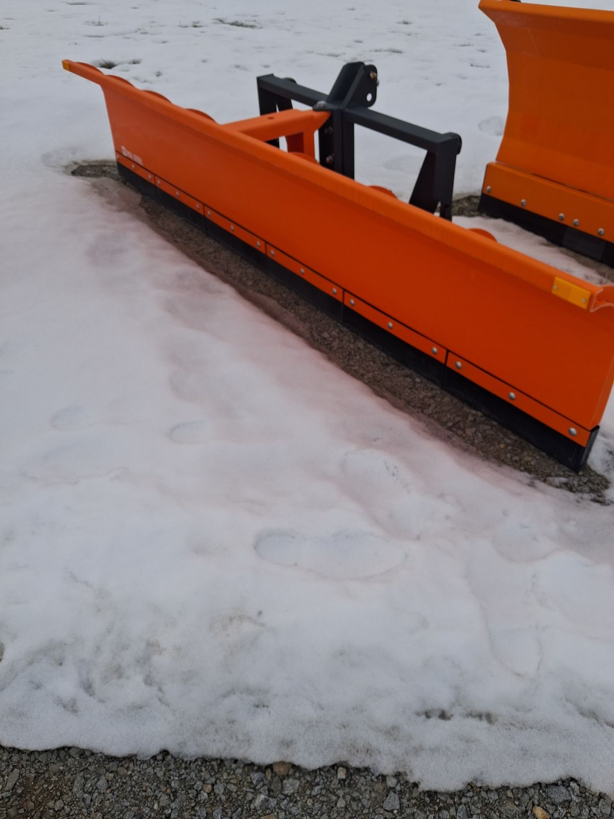 Schneeschild 2,5m , hydraulisch li.-re. Schwenkb 2