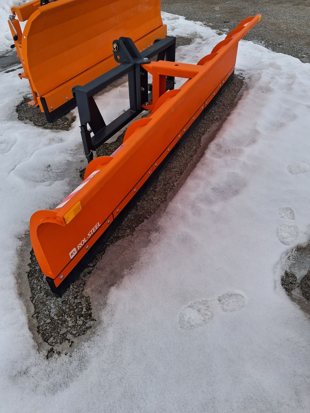 Schneeschild 2,5m , hydraulisch li.-re. Schwenkb 3