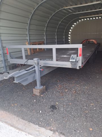 Sonstige 6m x 2,4m Plateauanhäner, Tandemachse nicht gefe