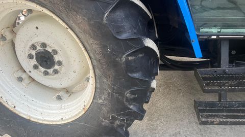 New Holland TL70A (4WD)