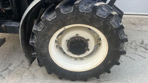 New Holland TL70A (4WD)