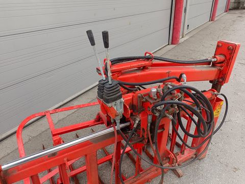 Kuhn Siloblockschneider