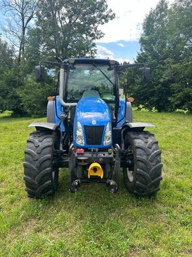 New Holland T5060