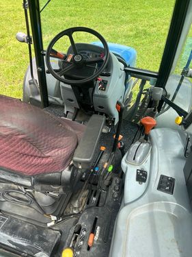 New Holland T5060