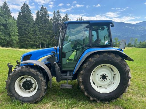 New Holland T5060