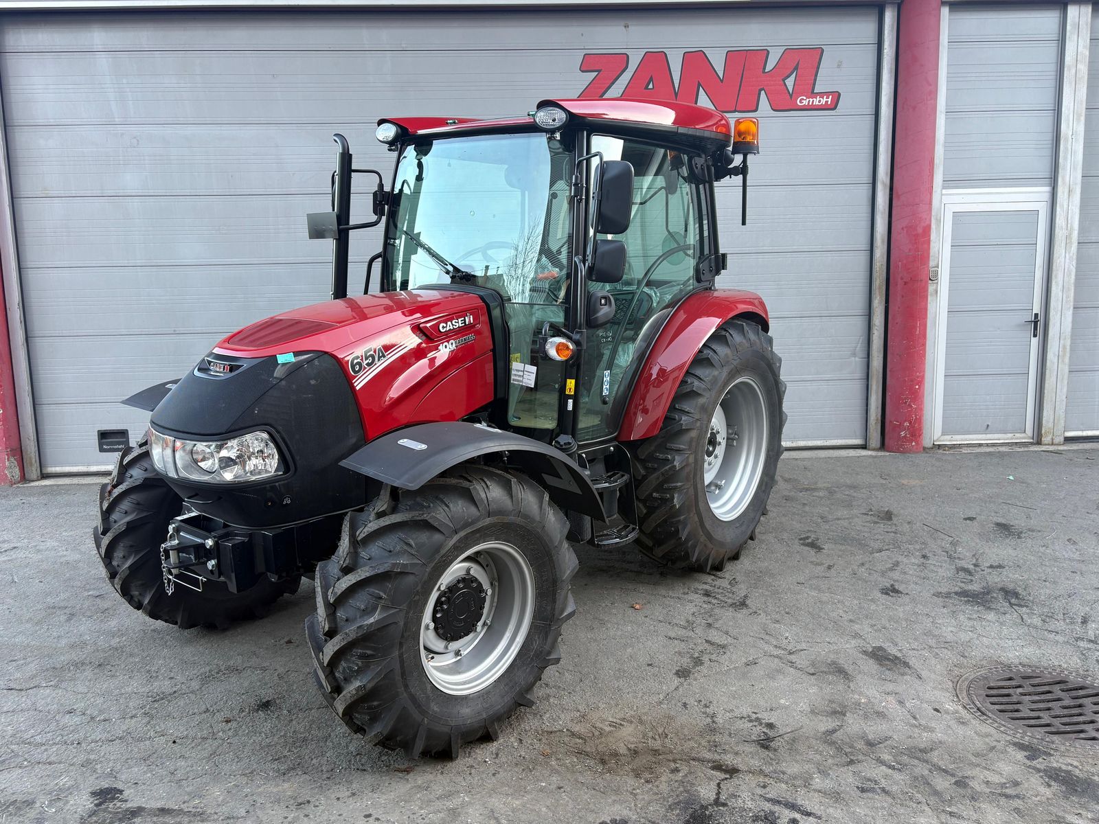 Case IH Farmall 65 A (Stage V) 2