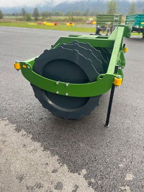 Sonstige Siloverdichtungswalze