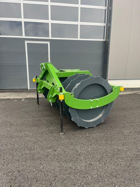 Sonstige Siloverdichtungswalze