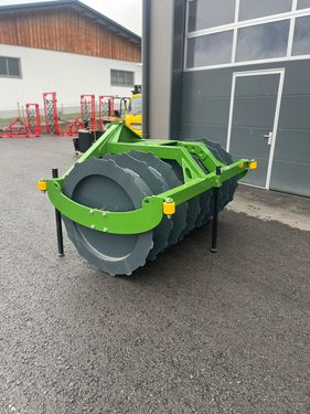 Sonstige Siloverdichtungswalze