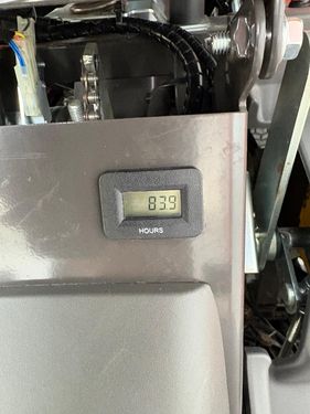 Husqvarna Rider RC320 Ts AWD