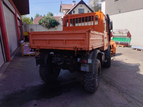 Mercedes Unimog U90